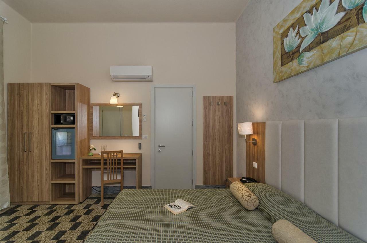 Hotel Giardino Lido di Camaiore Exterior photo